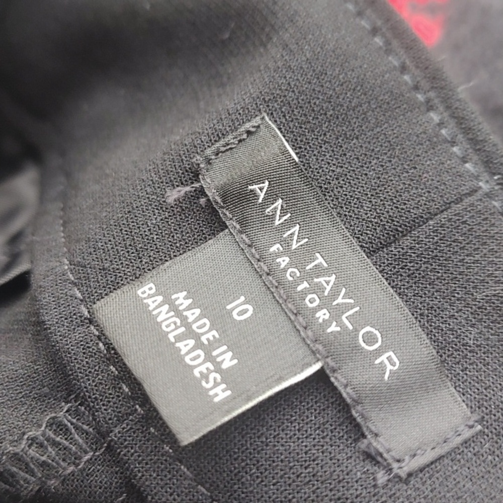 Ann Taylor Black Dress Pants - Picture 9 of 10
